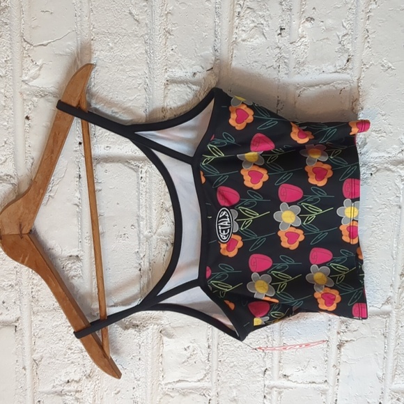 NWT Petals by Petals and Peacocks You Can't Sit With Us Black Crop Tank Top - Picture 6 of 6